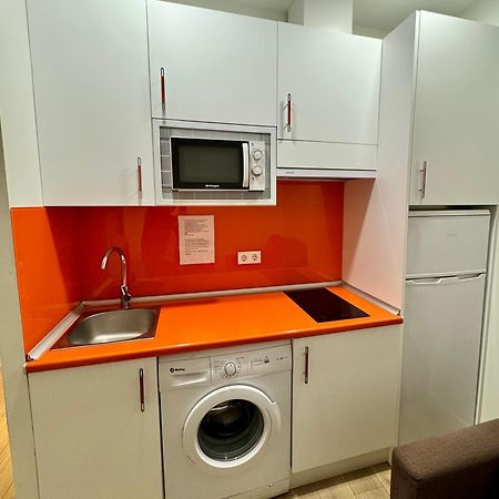 Apartamentos Apolo Madrid Exteriör bild