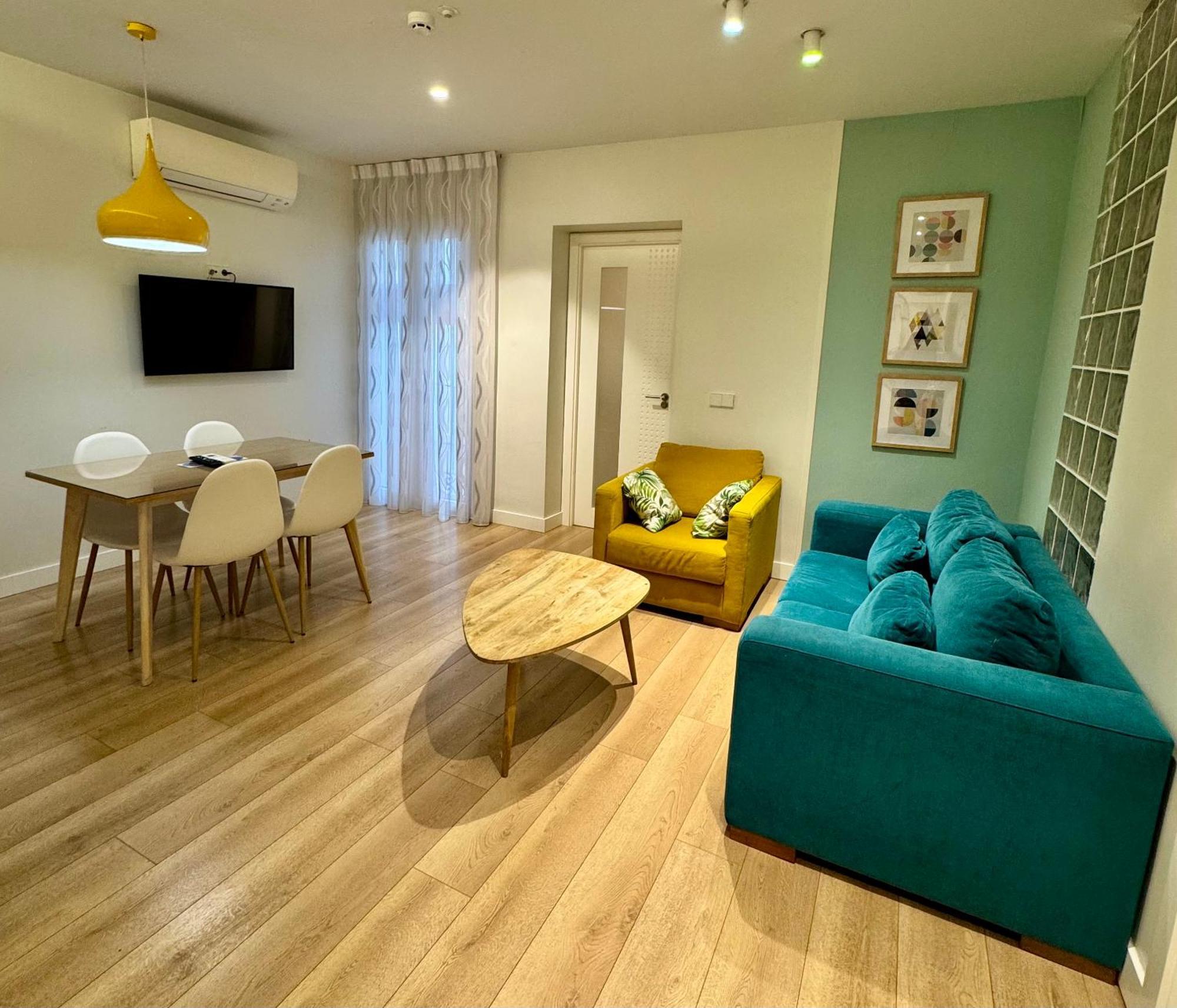 Apartamentos Apolo Madrid Exteriör bild